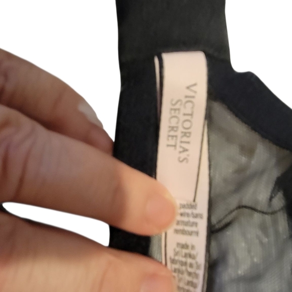 Victorias Secret Black No Underwire Padded Bra Size 38D - Picture 4 of 6